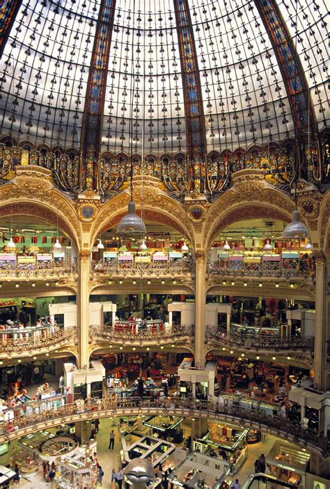 perfume store paris